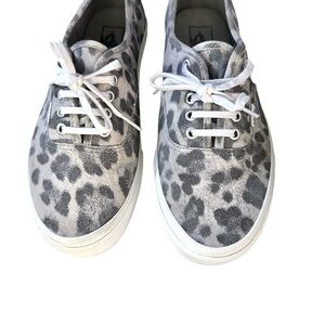 Vans Hairy Suede Women’s 10.5 Men's 9 Leopard Print Grey Marshmallow Skate Shoe